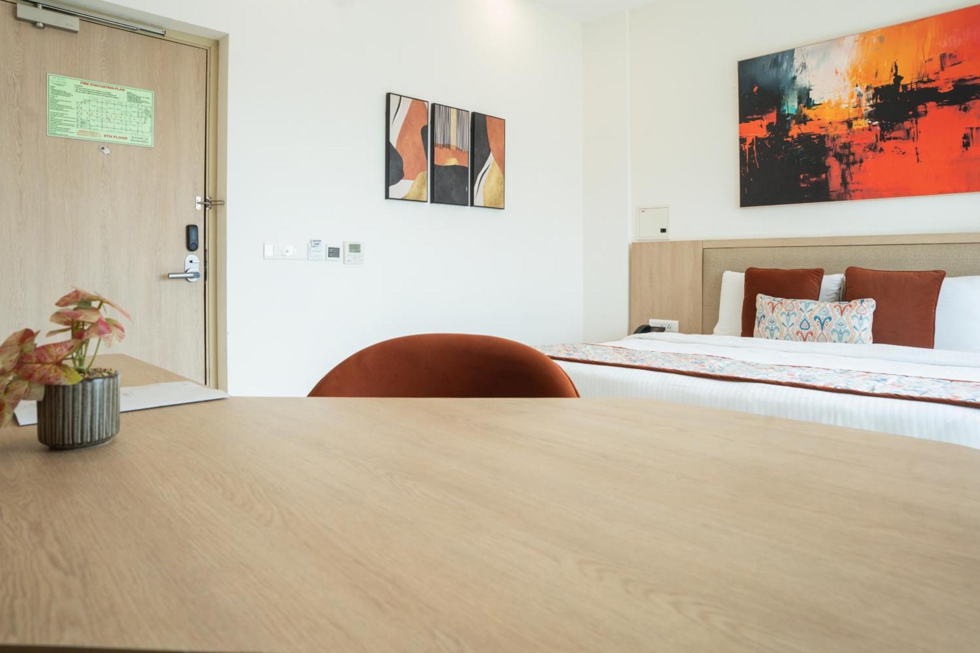 Ar Suites Klj Square Ґурґаон Екстер'єр фото