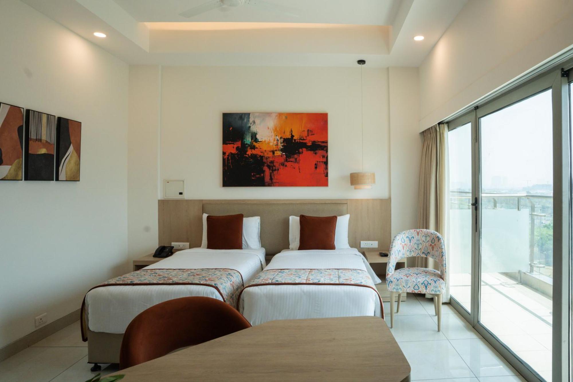 Ar Suites Klj Square Ґурґаон Екстер'єр фото