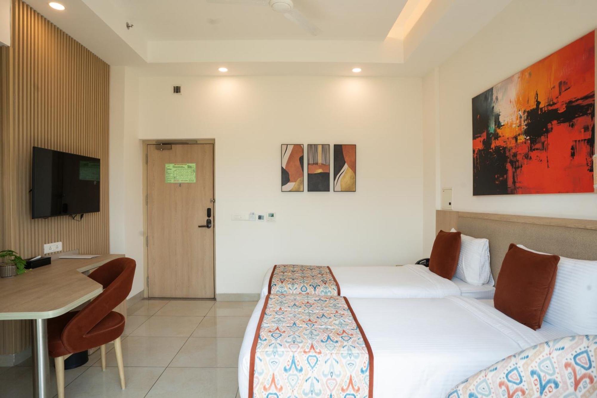 Ar Suites Klj Square Ґурґаон Екстер'єр фото
