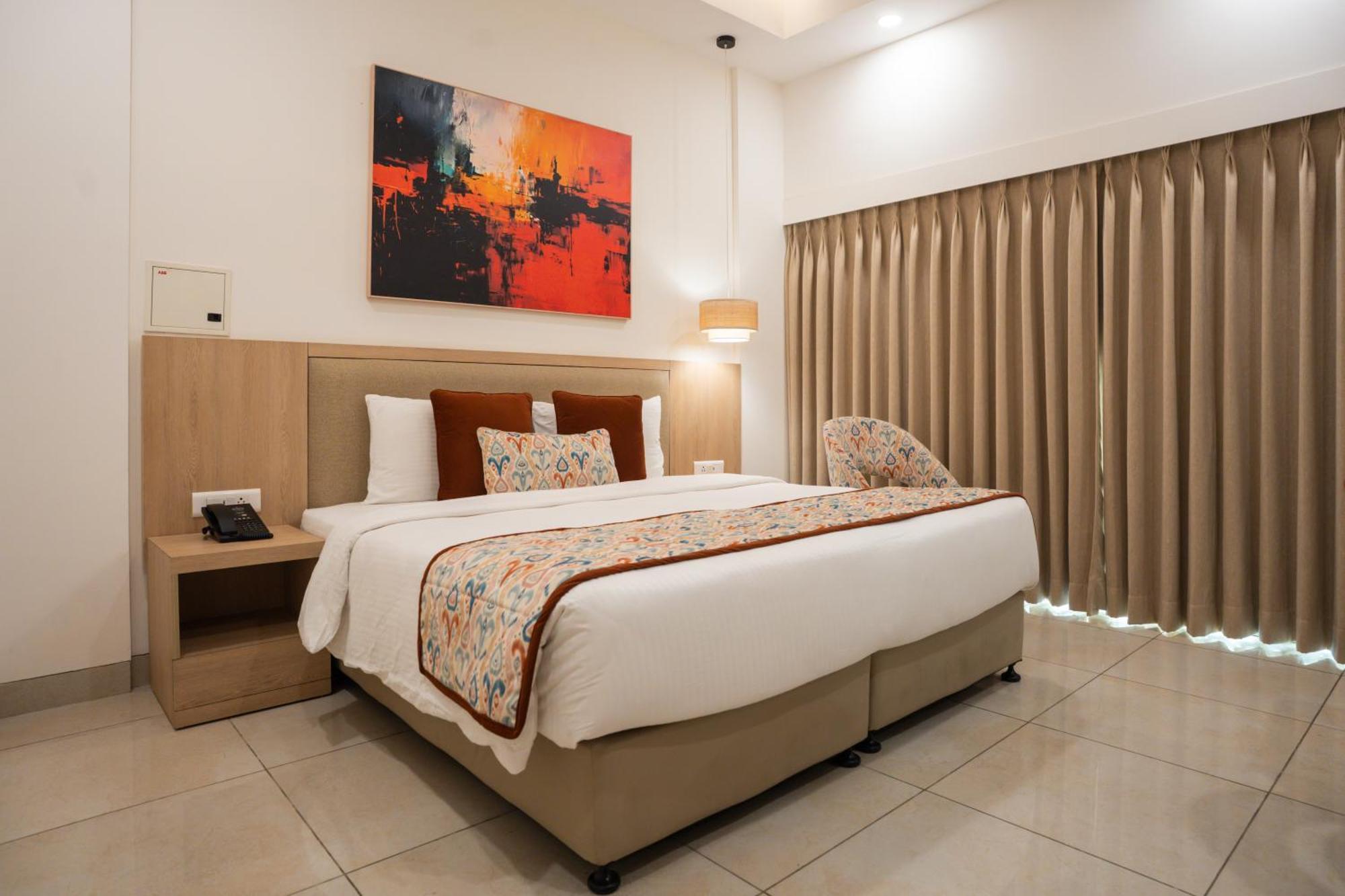 Ar Suites Klj Square Ґурґаон Екстер'єр фото