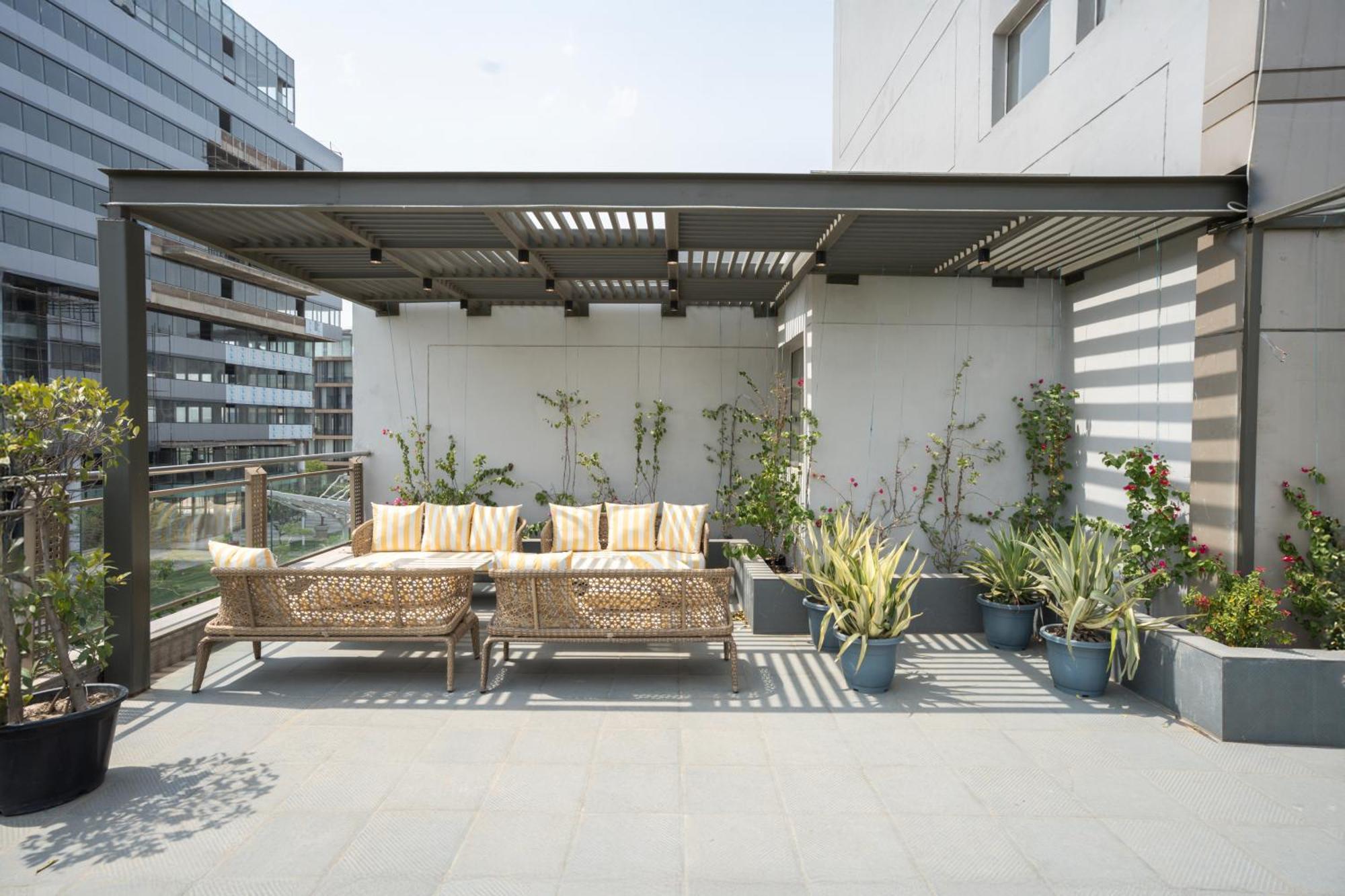 Ar Suites Klj Square Ґурґаон Екстер'єр фото