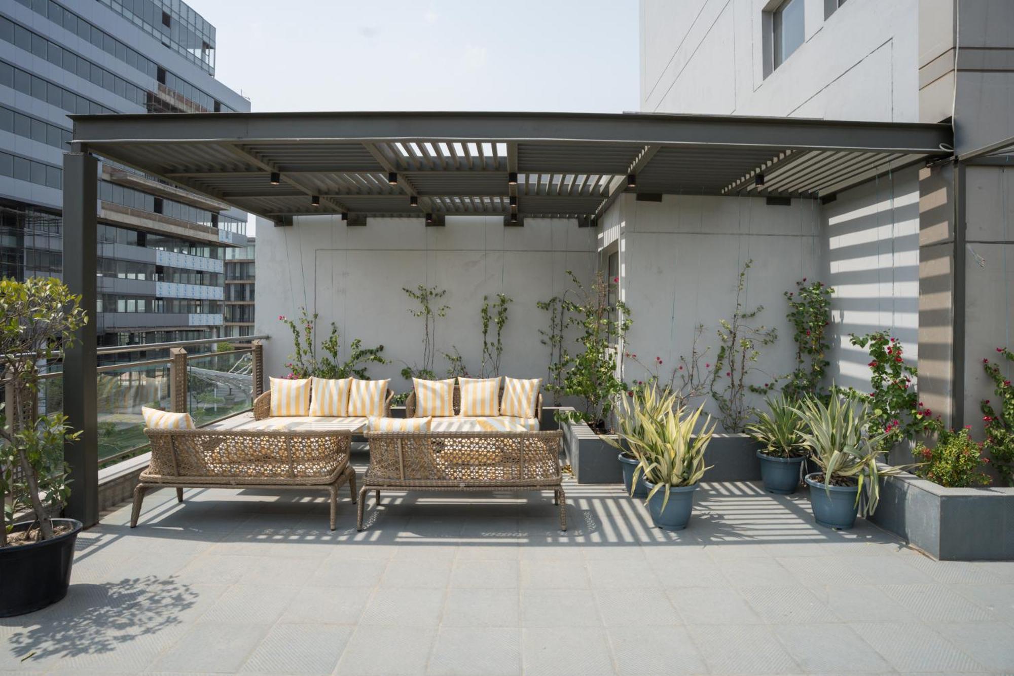 Ar Suites Klj Square Ґурґаон Екстер'єр фото