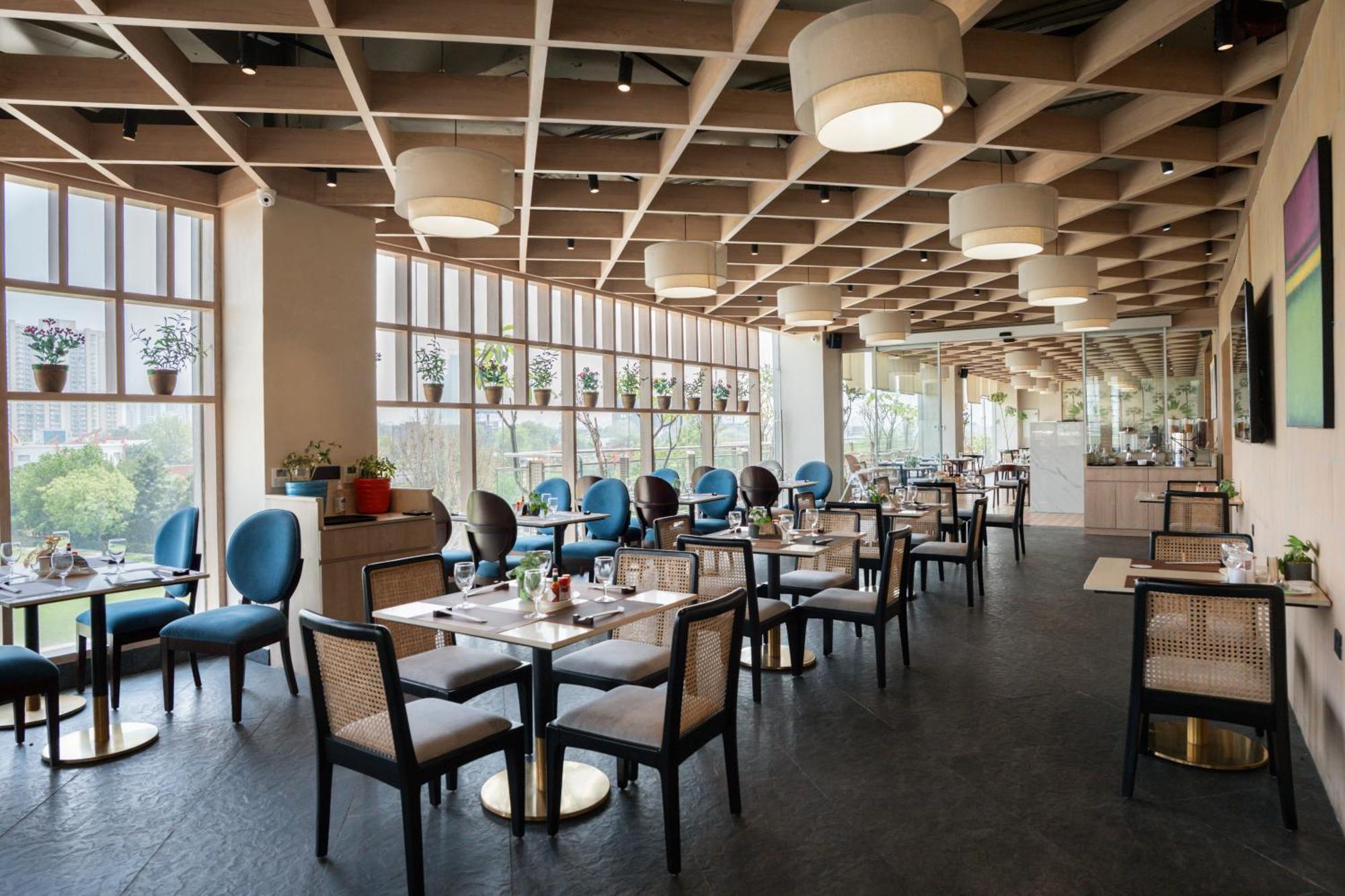 Ar Suites Klj Square Ґурґаон Екстер'єр фото