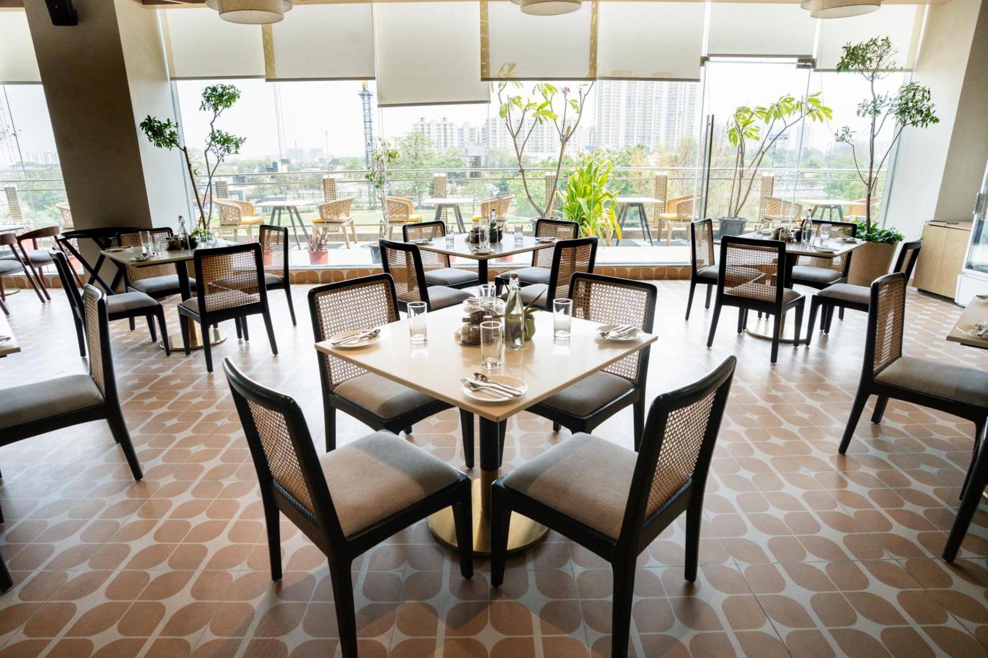 Ar Suites Klj Square Ґурґаон Екстер'єр фото