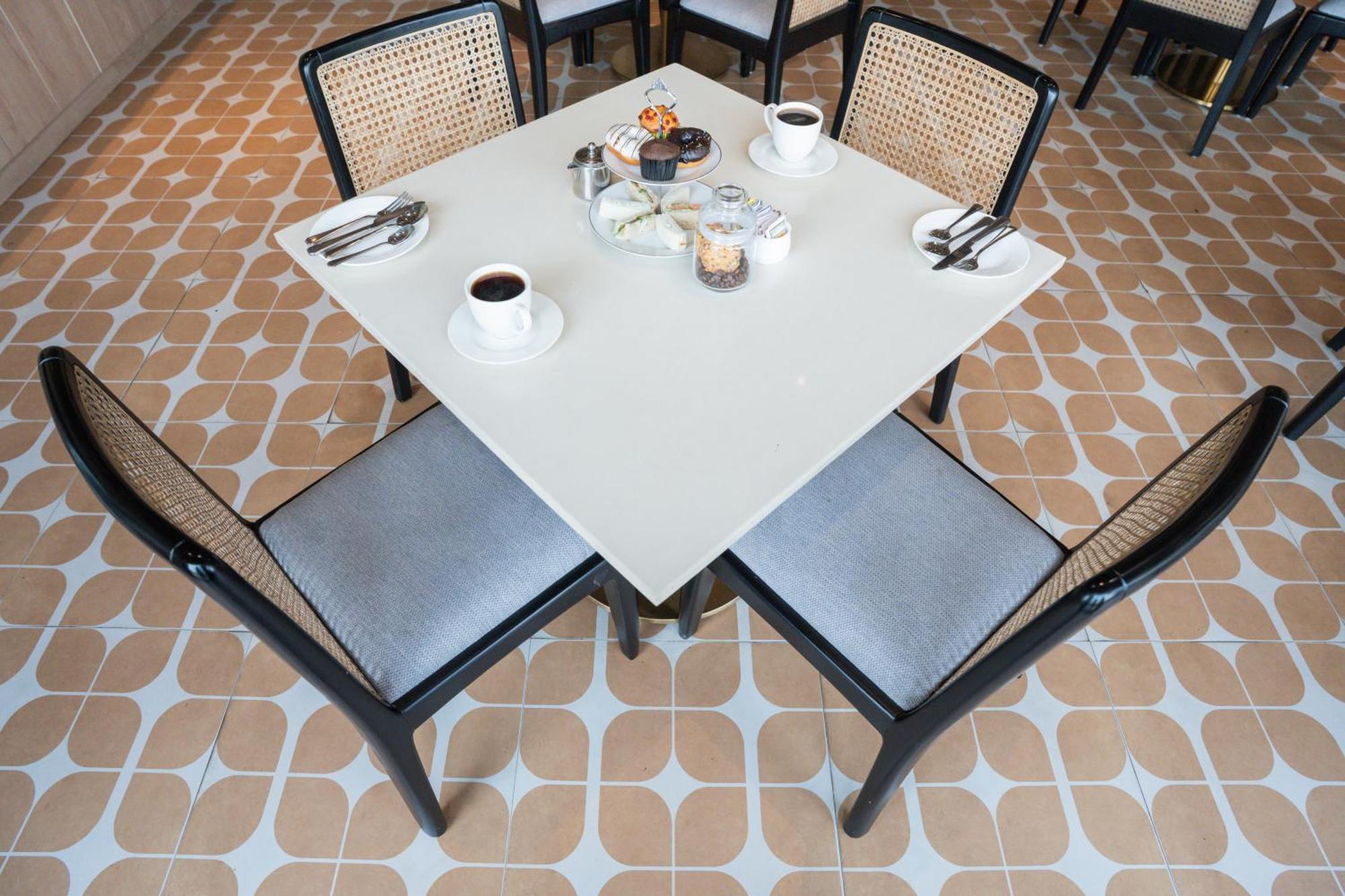 Ar Suites Klj Square Ґурґаон Екстер'єр фото